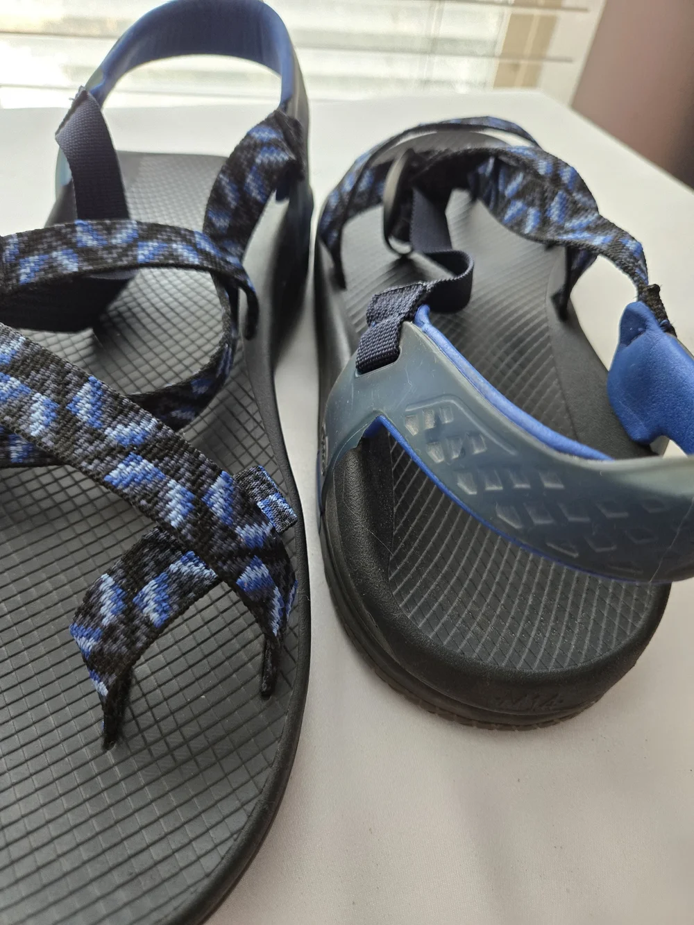 Chaco Z/Cloud Sport Sandals Men Size 14 Chaco Men's Navy Patterned Strap Sandals